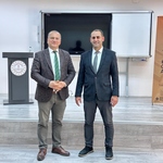 Bölümümüz Öğretim Üyelerinden Dr. Öğr. Üyesi Nurettin ÇAKICI "Trabzon’un Önemli Simalarından Mahmut GOLOĞLU’nun Hayatı  ve Siyasi Faaliyetleri"  Konulu Sunumunu Gerçekleştirdi
